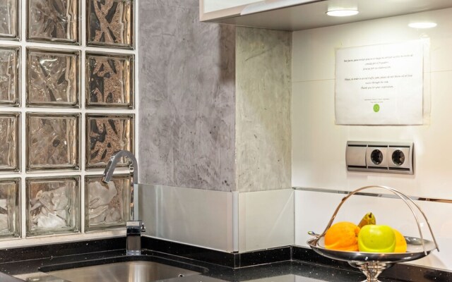 Graceful Apartment in Sevilla near Royal Alcázar