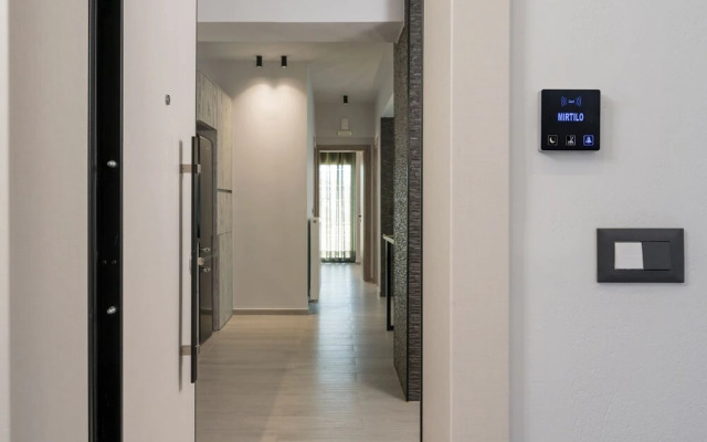 Aromi Apartments