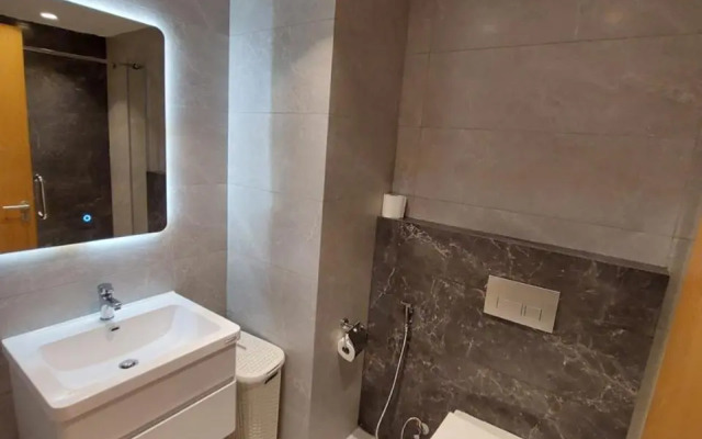 Luxury Studio - Damac Tower Amman