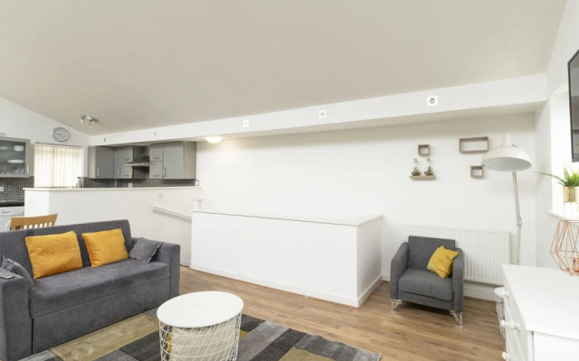 Luxury Holiday Home In Manchester Near The Quays