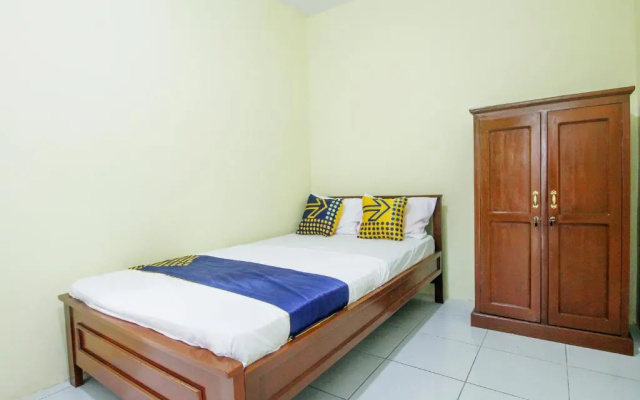 OYO Life 91606 Nadin Guest House Syariah