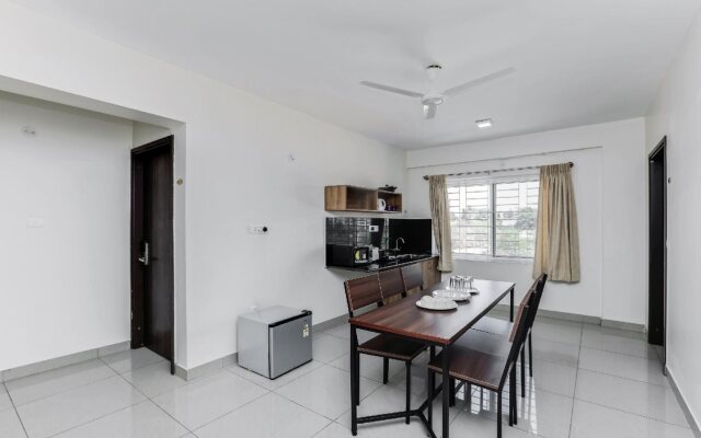The Red Lotus Premium By OYO Rooms