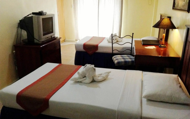 Crown Regency Residences Davao Hotel