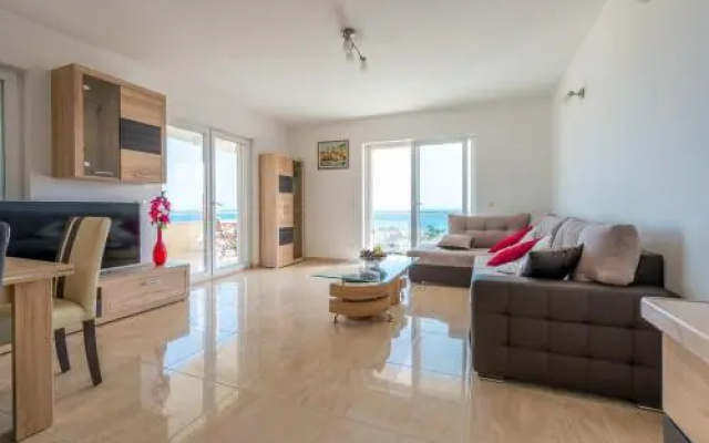 Apartment Blue Horizon