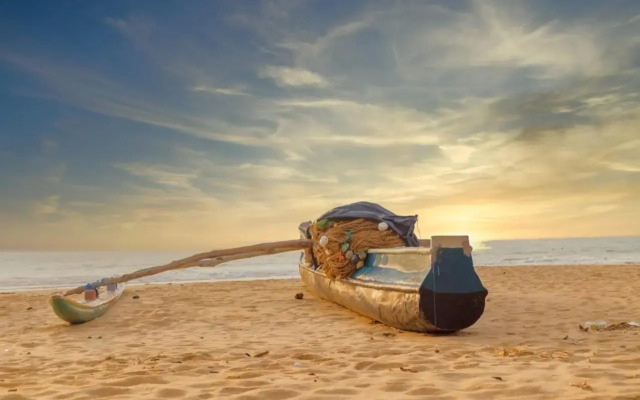 Yoho Talalla Ocean Beach Resort