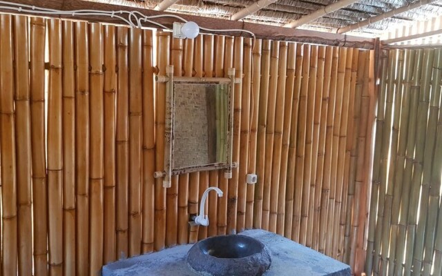 Wooden Paradise Home Stay - Hostel