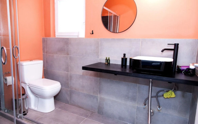 Veranda Apt close to Monastiraki - 1