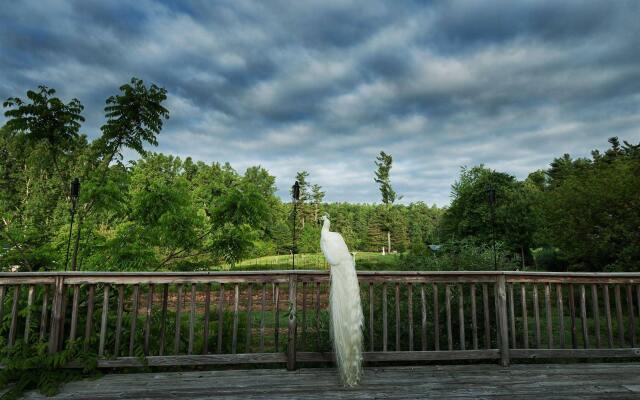 Highland Lake Inn & Resort