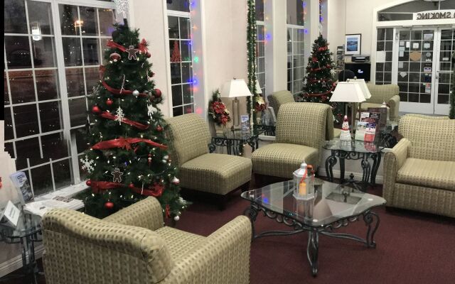 Travelodge by Wyndham Redding CA