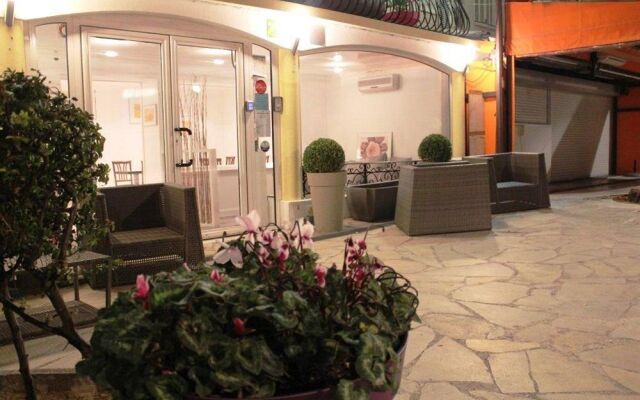 Hotel la Corniche d'Or Mandelieu