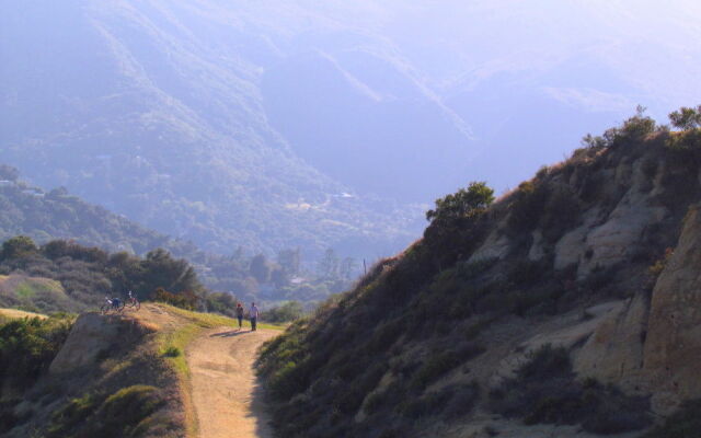 Topanga Canyon Inn B&B