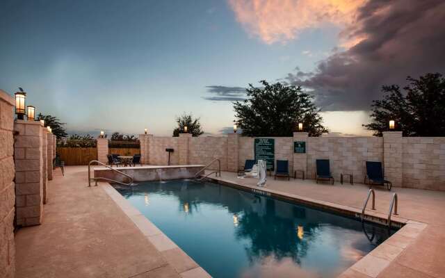 La Quinta Inn & Suites by Wyndham Odessa North