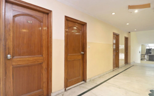 OYO 27012 Hotel Sk Residency