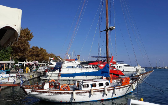 Vickys Studios Faliraki