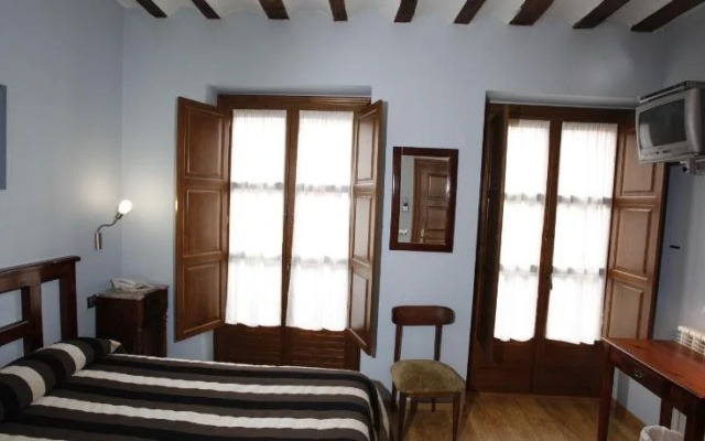 Hostal Rey Pedro I
