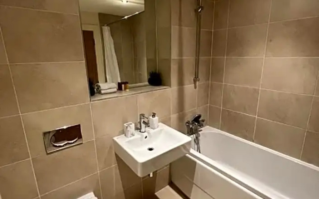 Princes Dock Street Room Only