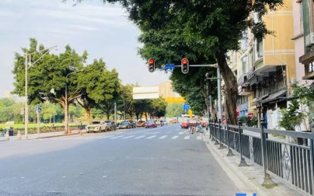 Poshtel (Canton Tower Consulate)