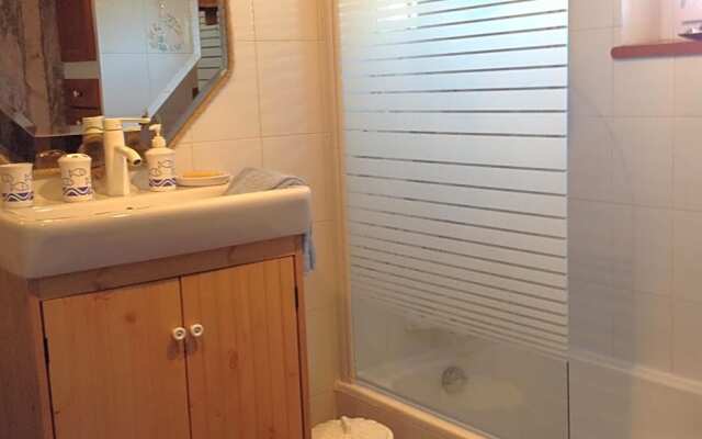 le lutin sur le toit