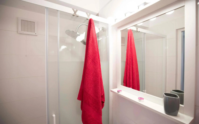 Victoria Avenue Apartment