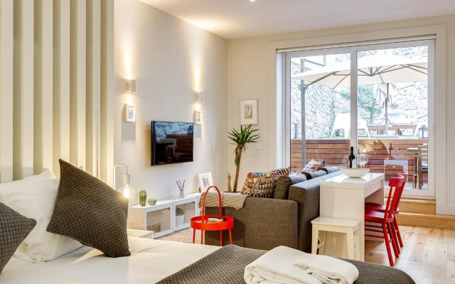 Pinheiro Terrace Downtown Apartment by DA'HOME