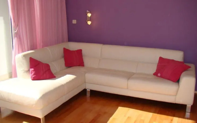 Apartment Residence Ambassador