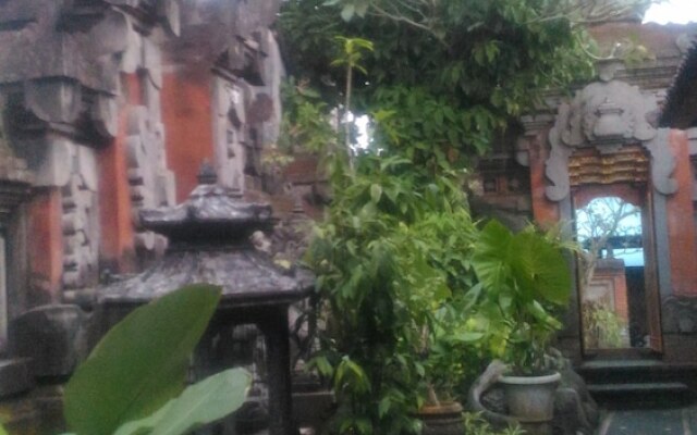 Dewi Antara Homestay