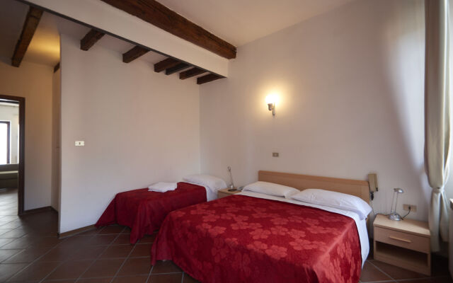 Residenza Accademia , Mantegna Hotels