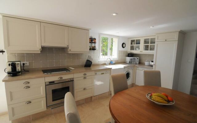 Luxury 3 bedroom villa with pool