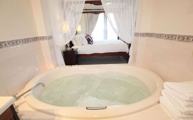 Wine And Roses Bed And Breakfast