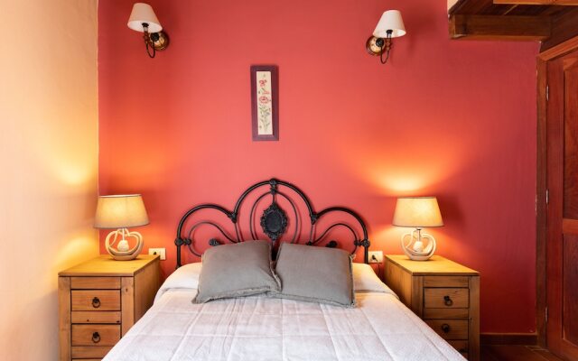 HomeLike Charming Rustic House El Pinar
