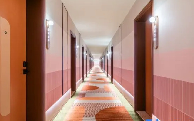 Orange Hotel in Hongqiao, Yueqing, Wenzhou.