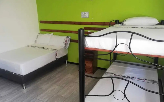 Hotel Paraíso Hawaii Girardot