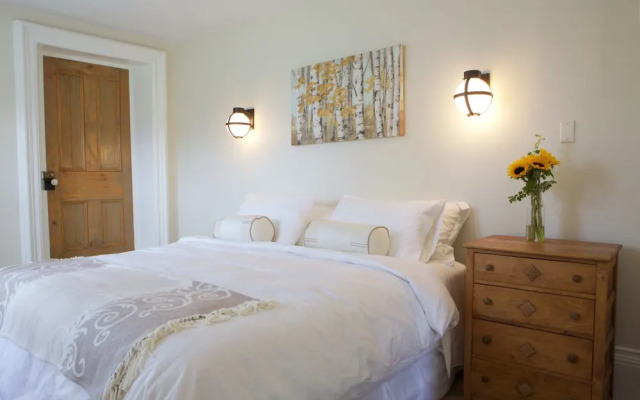 Forks of the Credit Inn