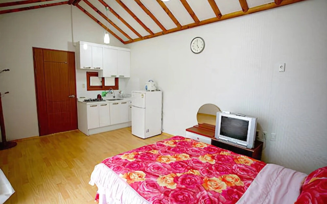 Anmyeondo Ocean Love Fishing Pension