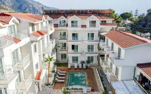 Montebello Deluxe