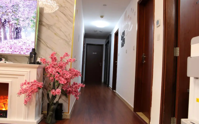 Urban Panda Hostel JBR Dubai