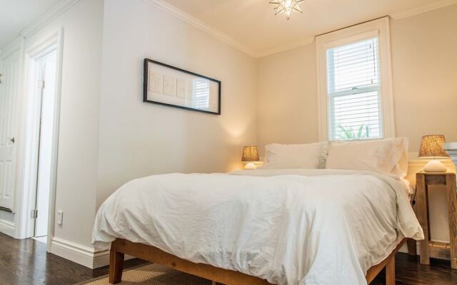 Updated and Modern Alameda 1 Bedroom