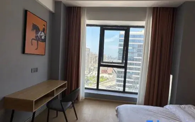 Ludao Light Luxury Homestay (Shangqiu Zhonghuan Plaza Railway Station)