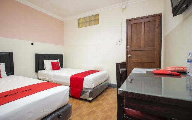 Hotel Divina By RedDoorz