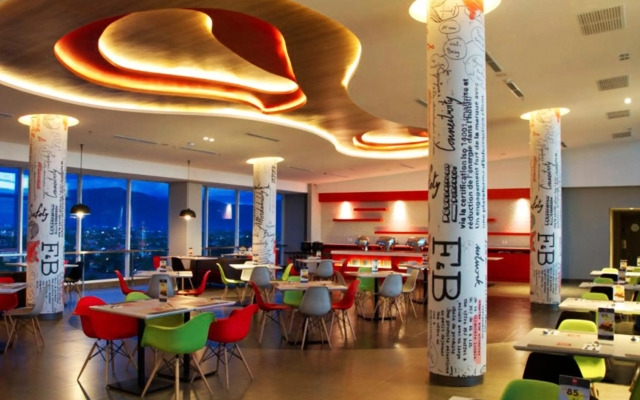 ibis Padang Hotel