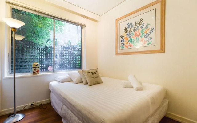 SELENA, 2BDR South Yarra Apartment