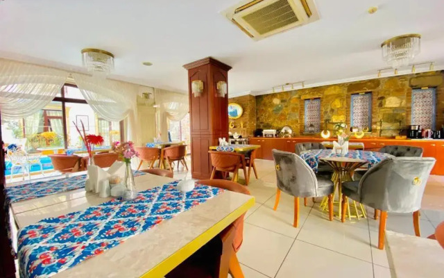 Saint John Hotel - Boutique Class
