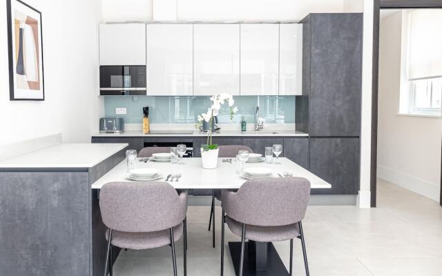 Little Venice Charm Cozy One-bedroom by Sojo Stay