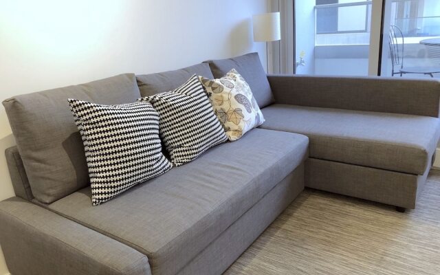 Fawkner Apartment 1B1B