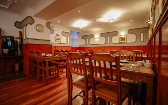 Charing Cross Hotel