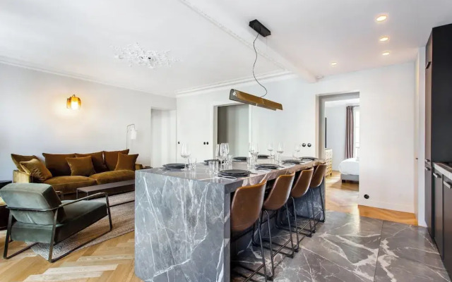 Magnificent Apartment - 3br/ 8P - Europe