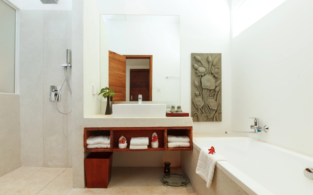 Lynnaya Urban River Resort