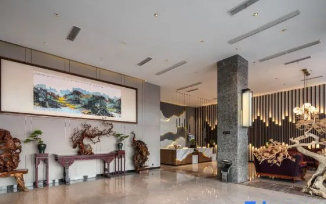 Yuanrong Hotel