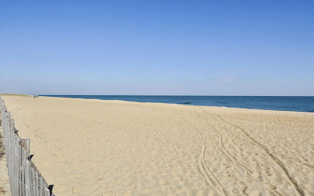 Henlopen Unit 511 by Long & Foster