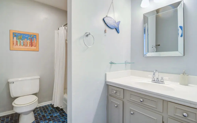 13 44th Ave. - 3 Br Home